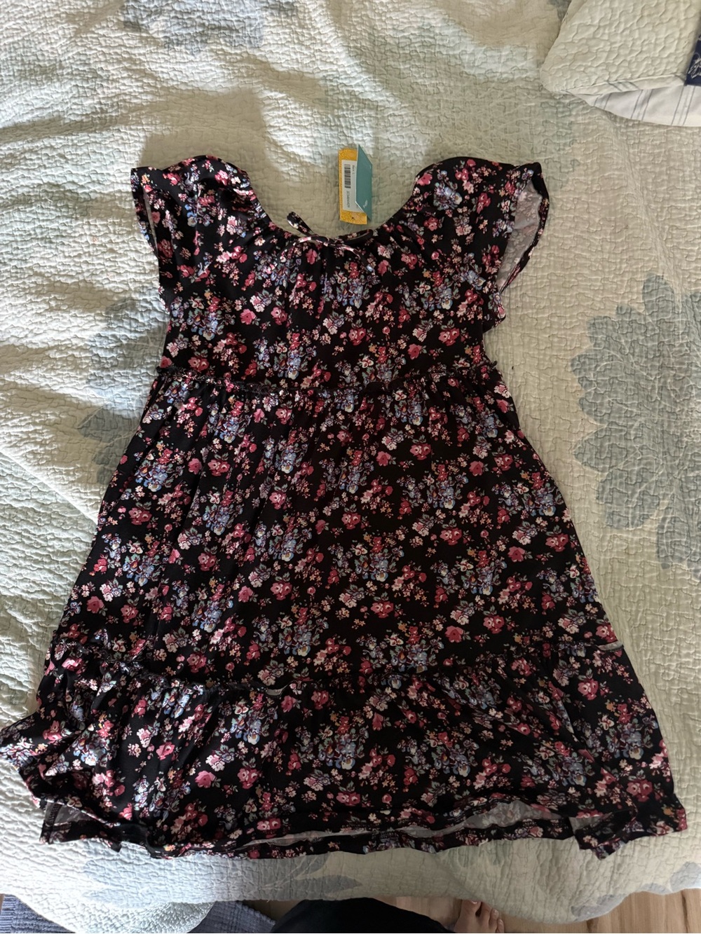 Girls' Black Floral Ruffle-Sleeve Casual Dress